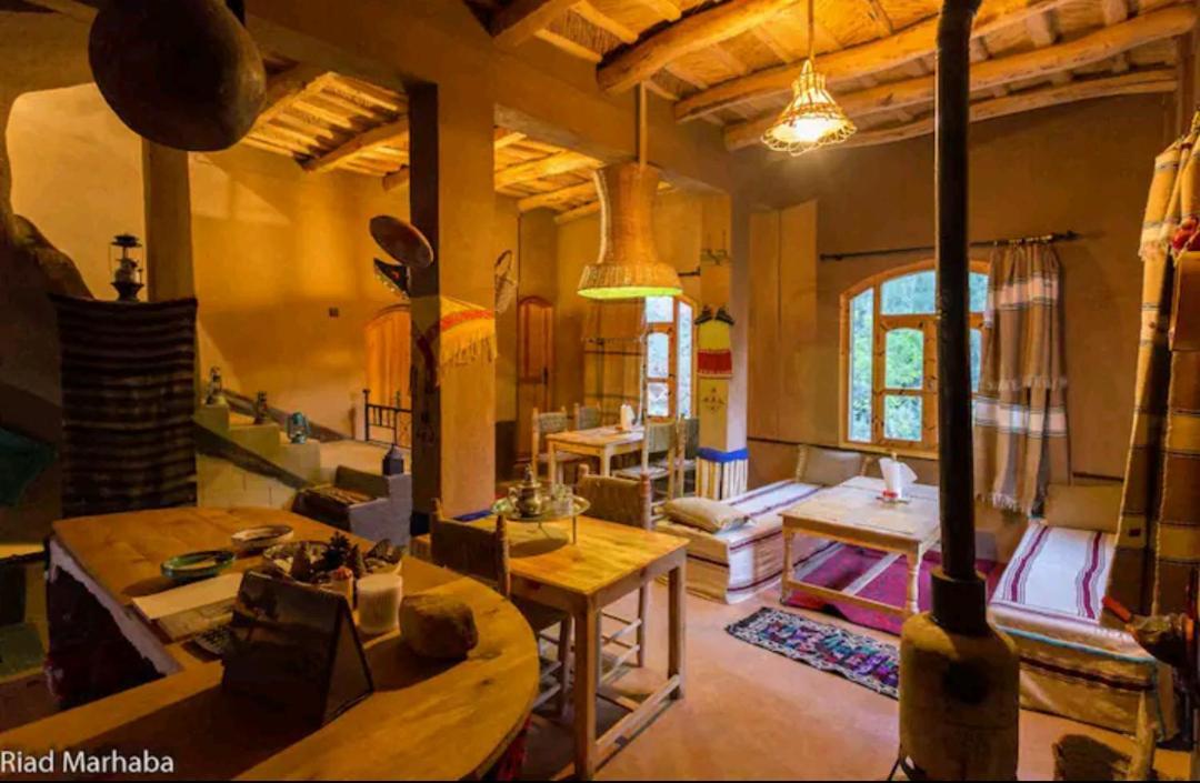 Riad Pizzeria Marhaba Akhendachou n'Ait Ouffi Exterior photo