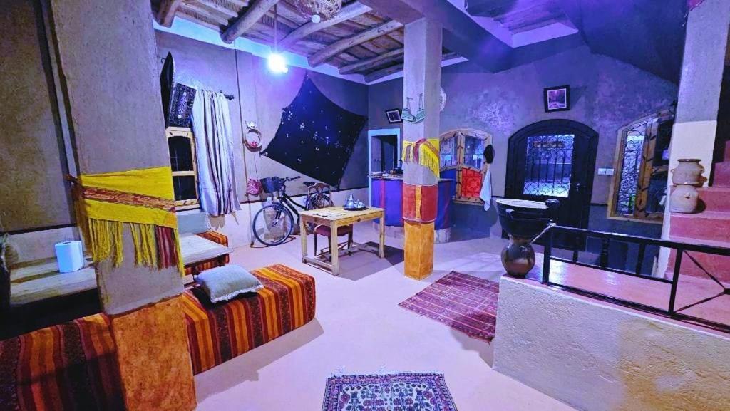 Riad Pizzeria Marhaba Akhendachou n'Ait Ouffi Exterior photo