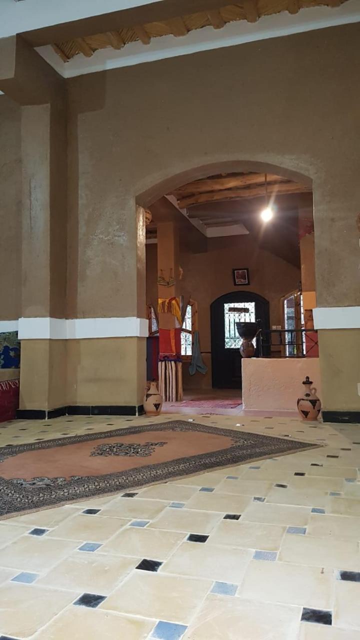 Riad Pizzeria Marhaba Akhendachou n'Ait Ouffi Exterior photo