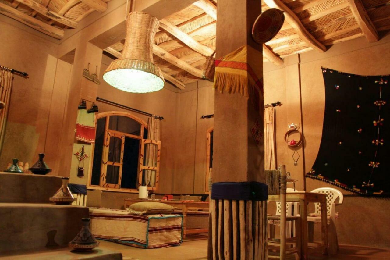 Riad Pizzeria Marhaba Akhendachou n'Ait Ouffi Exterior photo